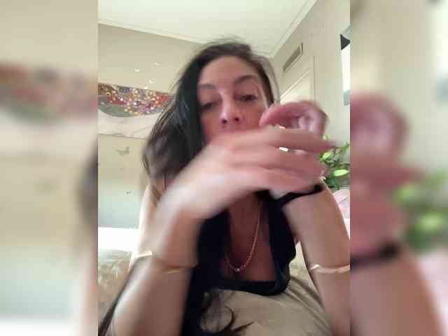 IrinkaGata Sex Cam Show