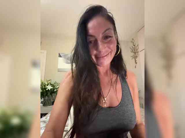 IrinkaGata Sex Cam Show