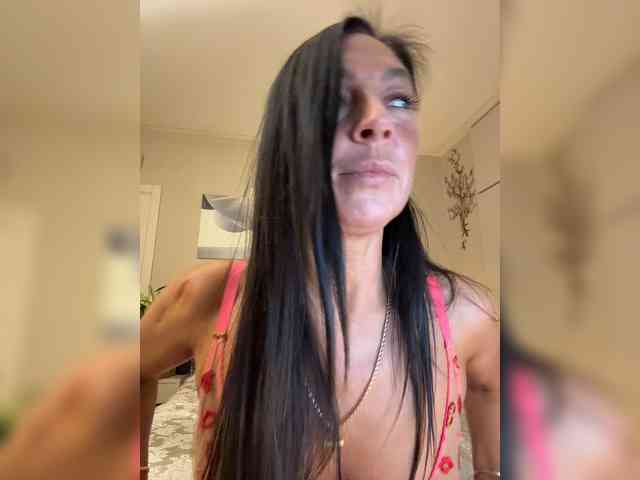 IrinkaGata Sex Cam Show