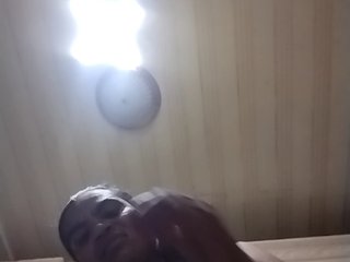 Royblackhot's Live Webcam