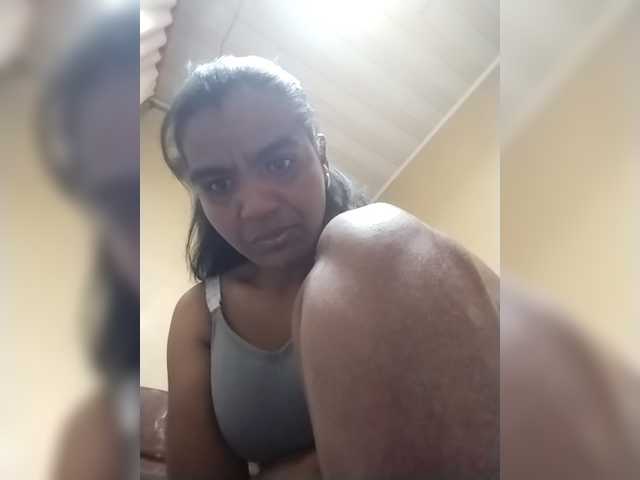 Royblackhot live cam on BongaCams