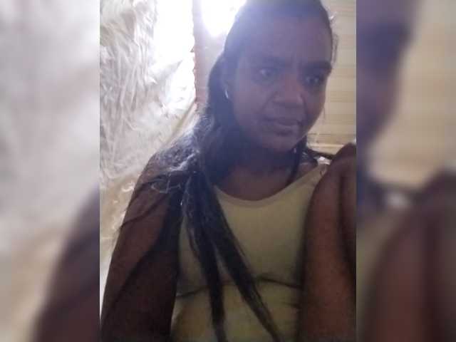 Royblackhot's BongaCams show and profile