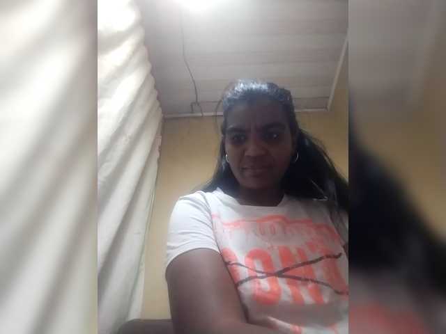 Royblackhot live cam