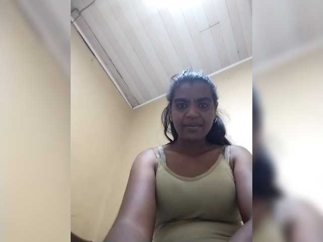 Royblackhot live cam on BongaCams
