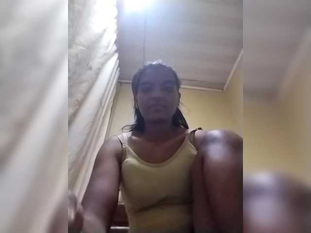 Royblackhot's BongaCams show and profile