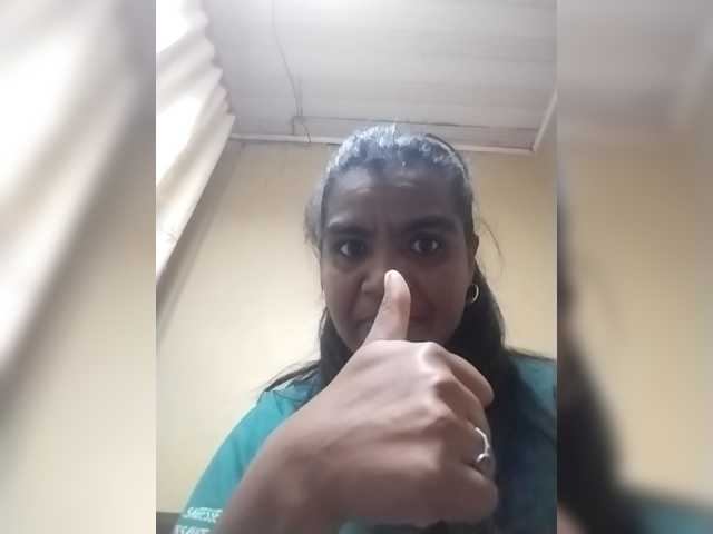 Royblackhot live cam on BongaCams