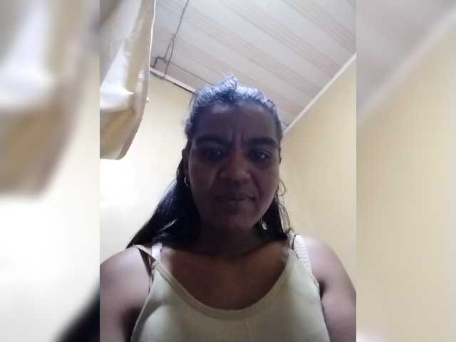 Royblackhot's BongaCams show and profile