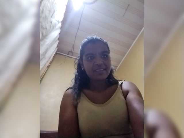 Royblackhot's BongaCams show and profile