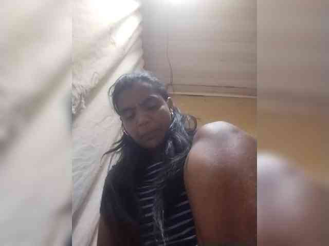 Royblackhot webcam