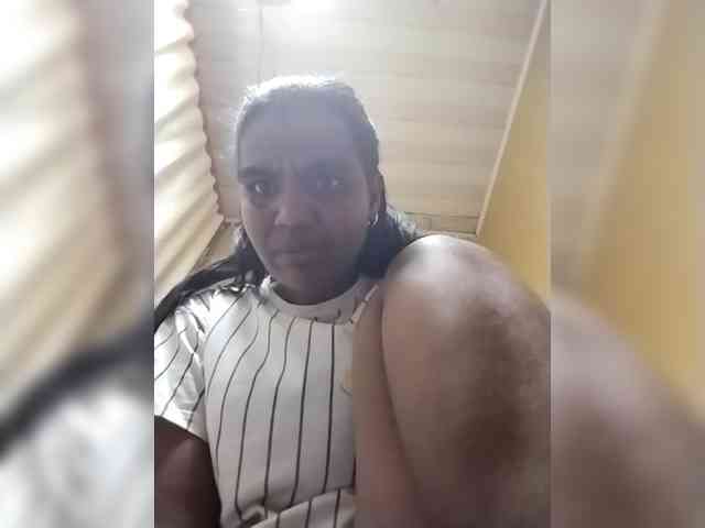 Royblackhot webcam