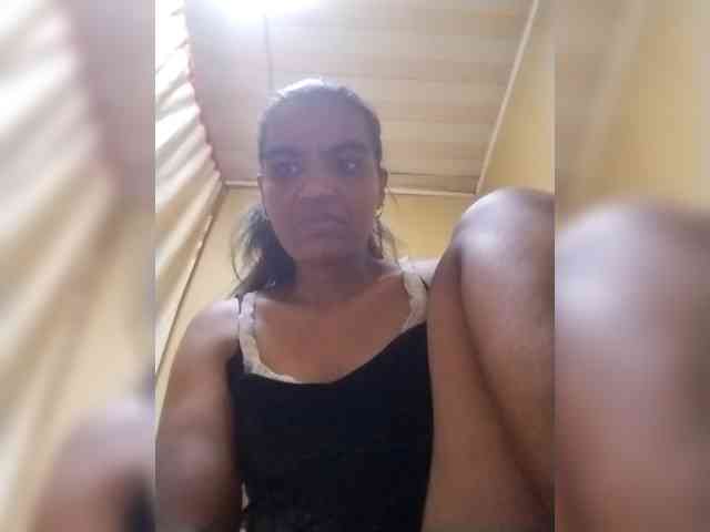 Royblackhot webcam