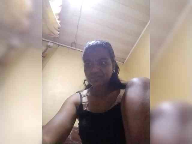 Royblackhot webcam