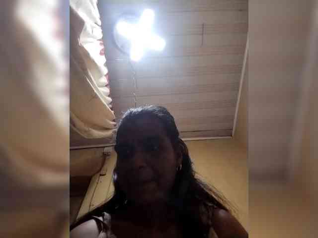 Royblackhot webcam