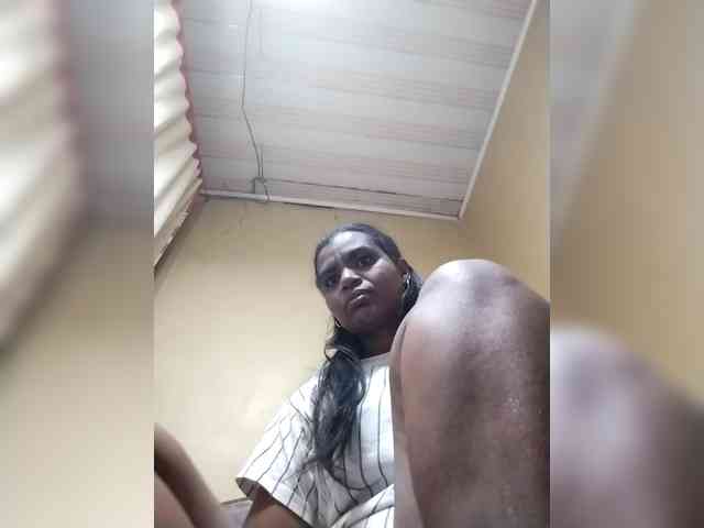 Royblackhot webcam