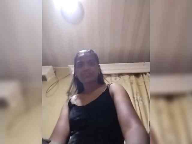 Royblackhot webcam