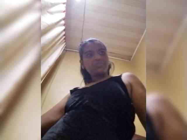 Royblackhot webcam