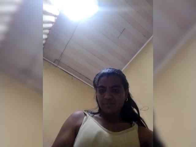 Royblackhot webcam