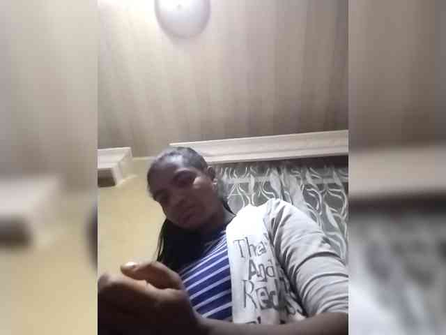 Royblackhot webcam
