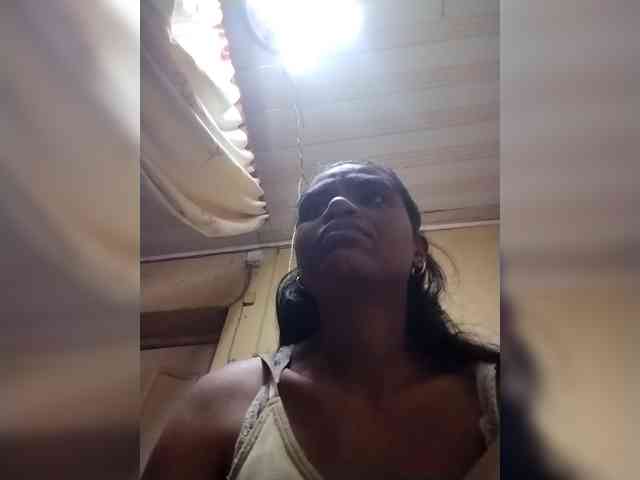 Royblackhot webcam