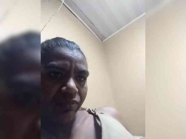 Royblackhot webcam