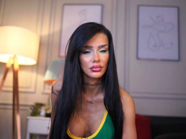 ChicaOra live cam on BongaCams