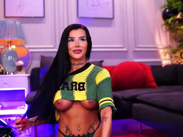 ChicaOra live cam on BongaCams
