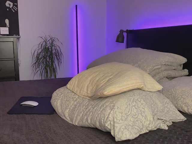 dalmatian-girl webcam