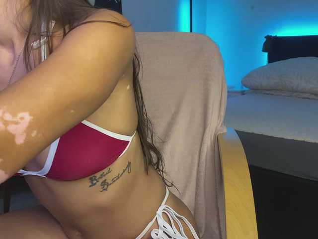 dalmatian-girl live cam on BongaCams