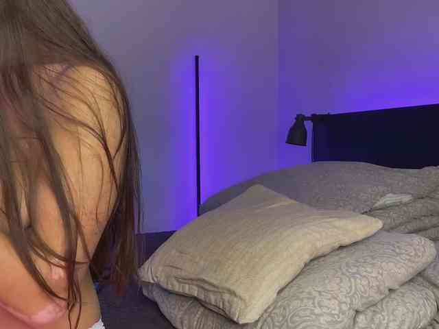 dalmatian-girl webcam