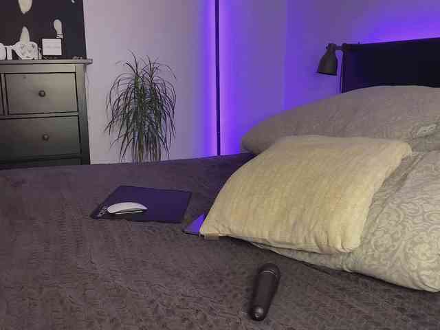 dalmatian-girl webcam