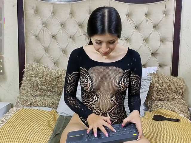LiliOpal live cam on BongaCams