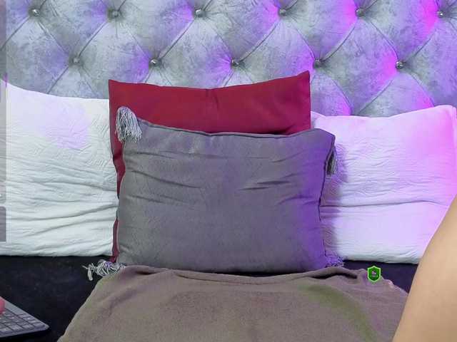 LiliOpal live cam on BongaCams