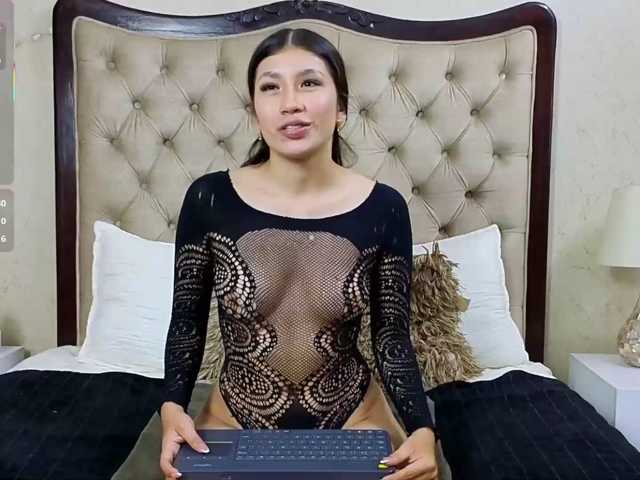 LiliOpal live cam on BongaCams