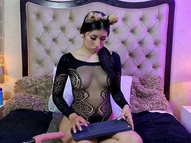 LiliOpal live cam on BongaCams