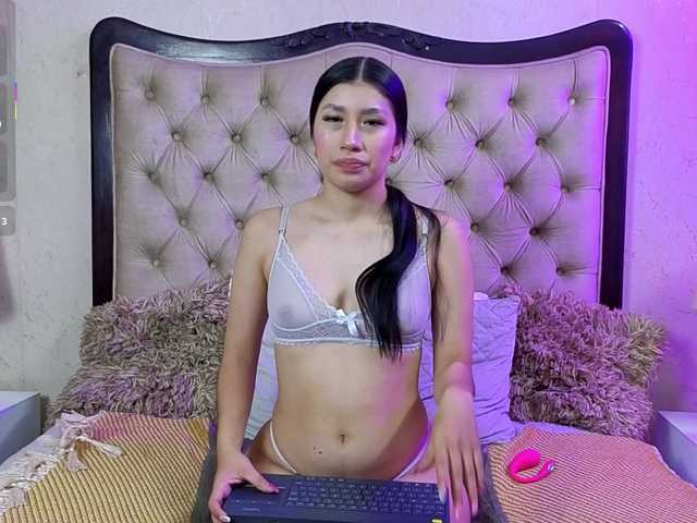 LiliOpal live cam on BongaCams