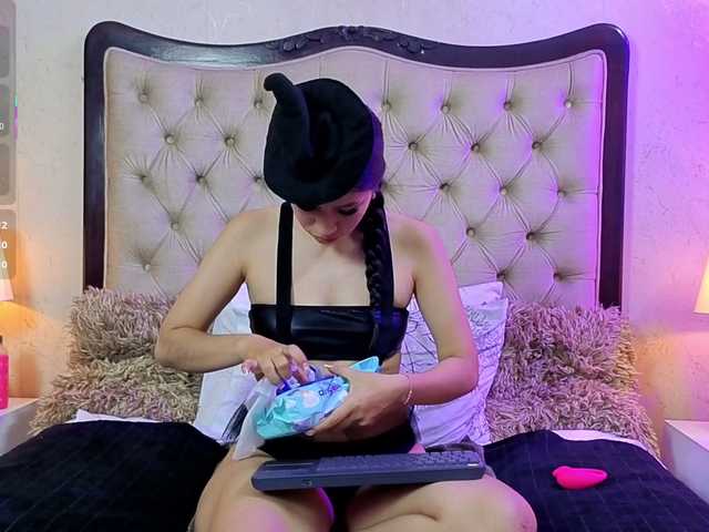 LiliOpal live cam on BongaCams