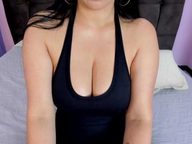 ValentinaJaramilloo live cam on BongaCams