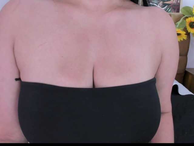ValentinaJaramilloo live cam on BongaCams