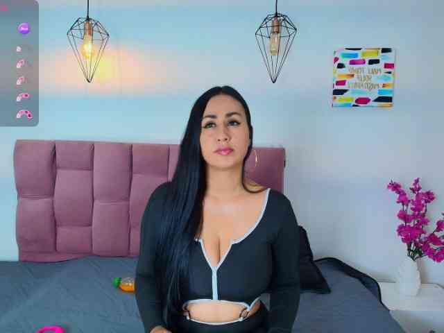 ValentinaJaramilloo webcam