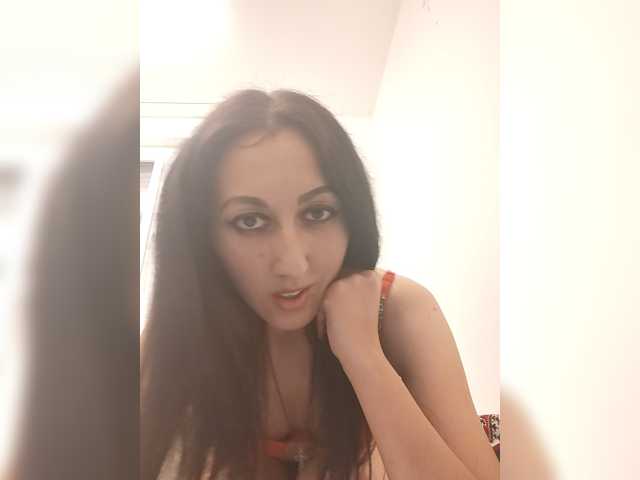 MiaTorres, en vivo ahora en BongaCams