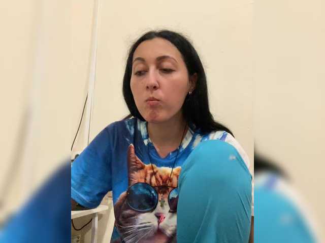 MiaTorres live cam on BongaCams