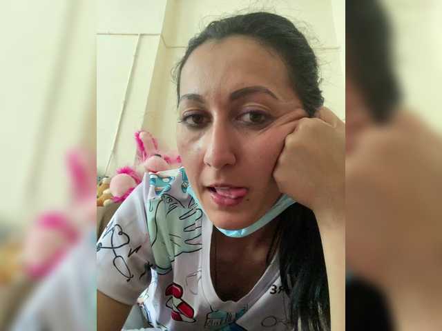 MiaTorres live cam on BongaCams