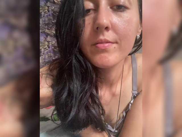 MiaTorres live cam on BongaCams