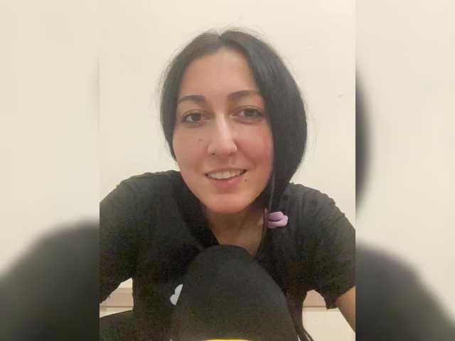 MiaTorres live cam on BongaCams