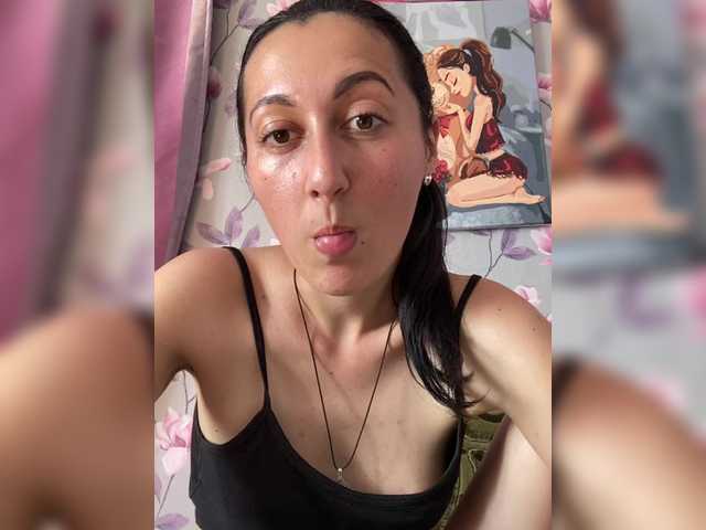 MiaTorres live cam on BongaCams