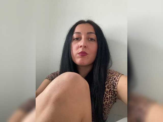 MiaTorres live cam on BongaCams