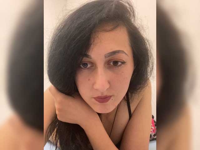 MiaTorres, en directo ahora en BongaCams