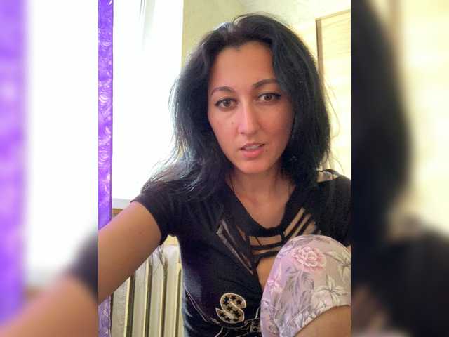 MiaTorres live cam