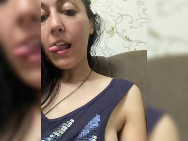 MiaTorres live cam on BongaCams