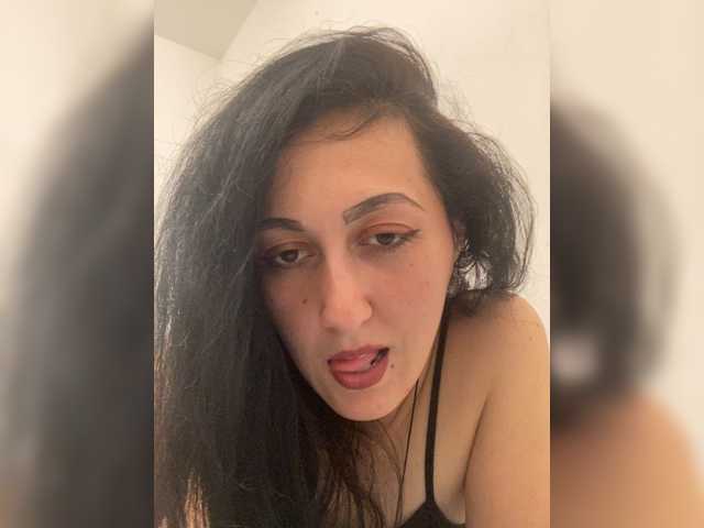 MiaTorres, live now on BongaCams